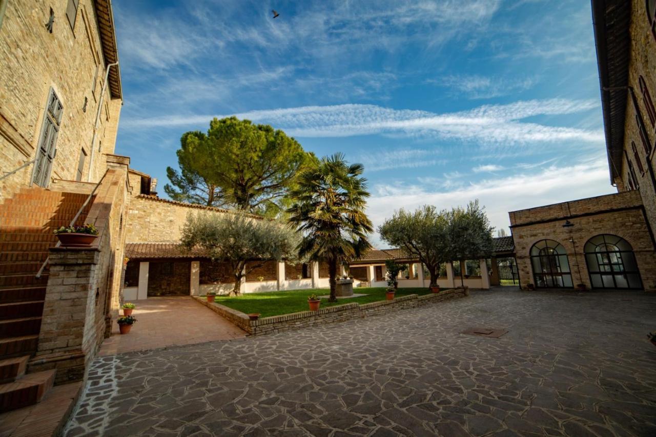 Il Monastero Di Bevagna Bed & Breakfast Exterior foto