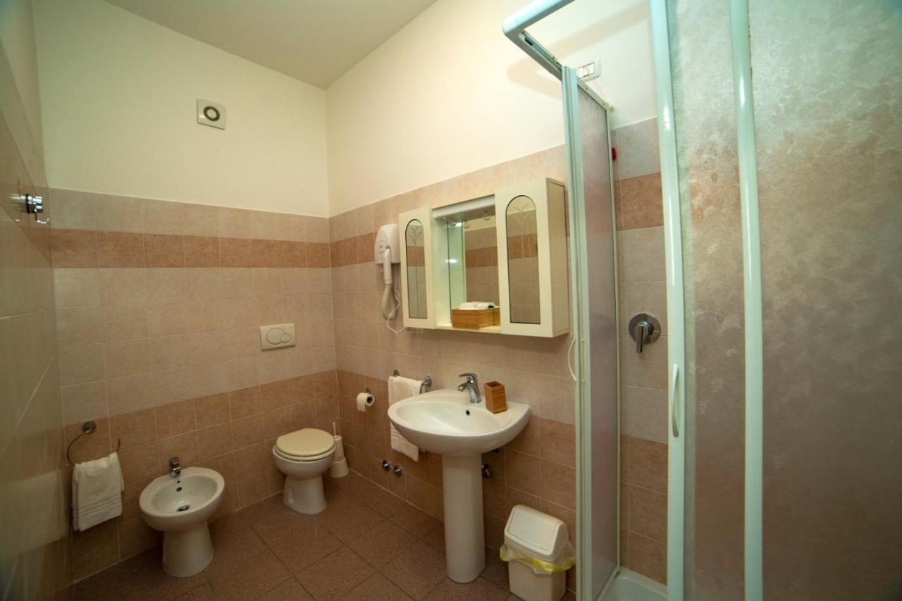 Il Monastero Di Bevagna Bed & Breakfast Exterior foto